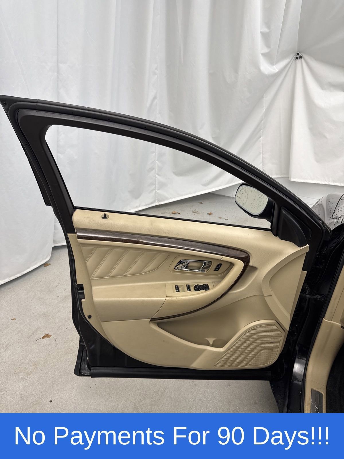 Certified 2018 Ford Taurus Limited image 11