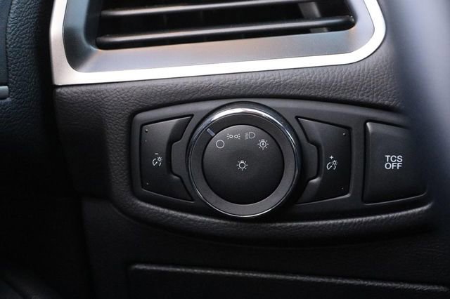 Certified 2024 Ford Edge SEL image 18