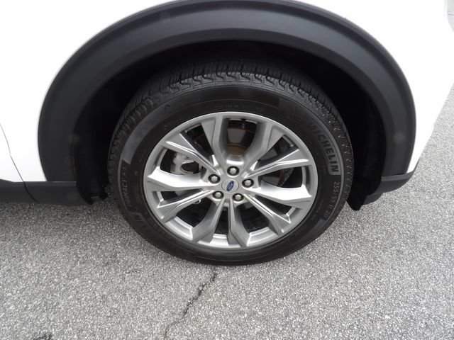 Certified 2022 Ford Explorer XLT w/ Equipment Group 202A RWD image 11