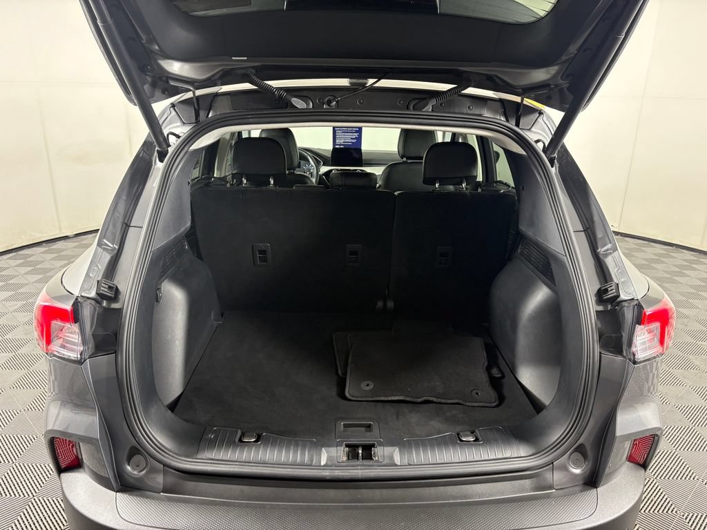 Certified 2022 Ford Escape SEL AWD/4WD image 28