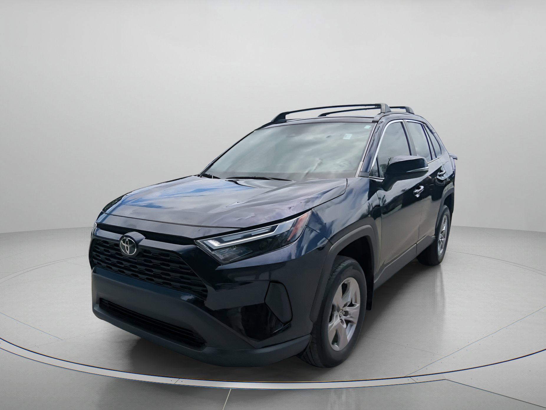 Used 2025 Toyota RAV4 XLE w/ Convenience Package image 3