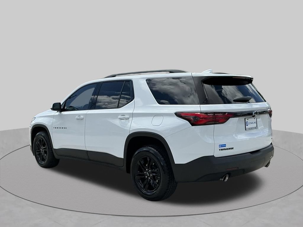 Used 2023 Chevrolet Traverse LT FWD image 8