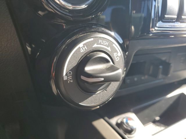 Used 2023 Nissan Titan Platinum Reserve w/ Moonroof Package image 33