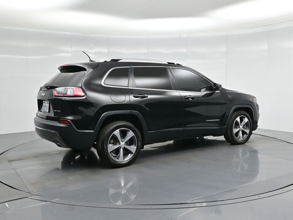 Used 2019 Jeep Cherokee Limited w/ Technology Group image 11