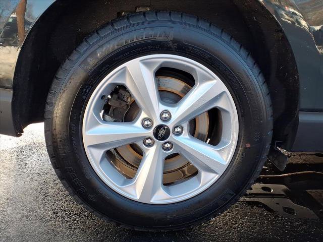 Certified 2024 Ford Edge SE image 21