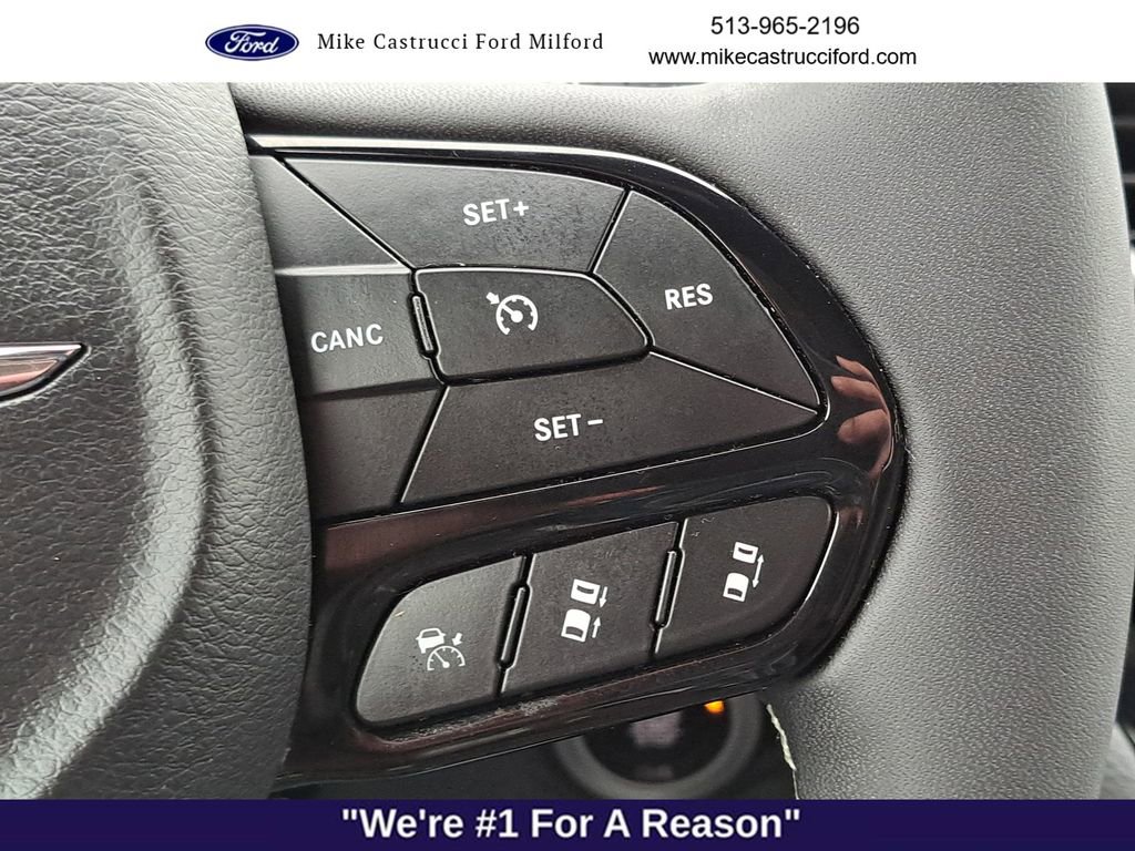 Used 2022 Chrysler Pacifica Touring-L w/ S Appearance Package image 17