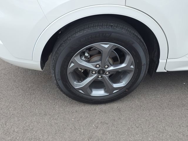 Certified 2024 Ford Escape ST-Line w/ Tech Pack #1 AWD/4WD image 9