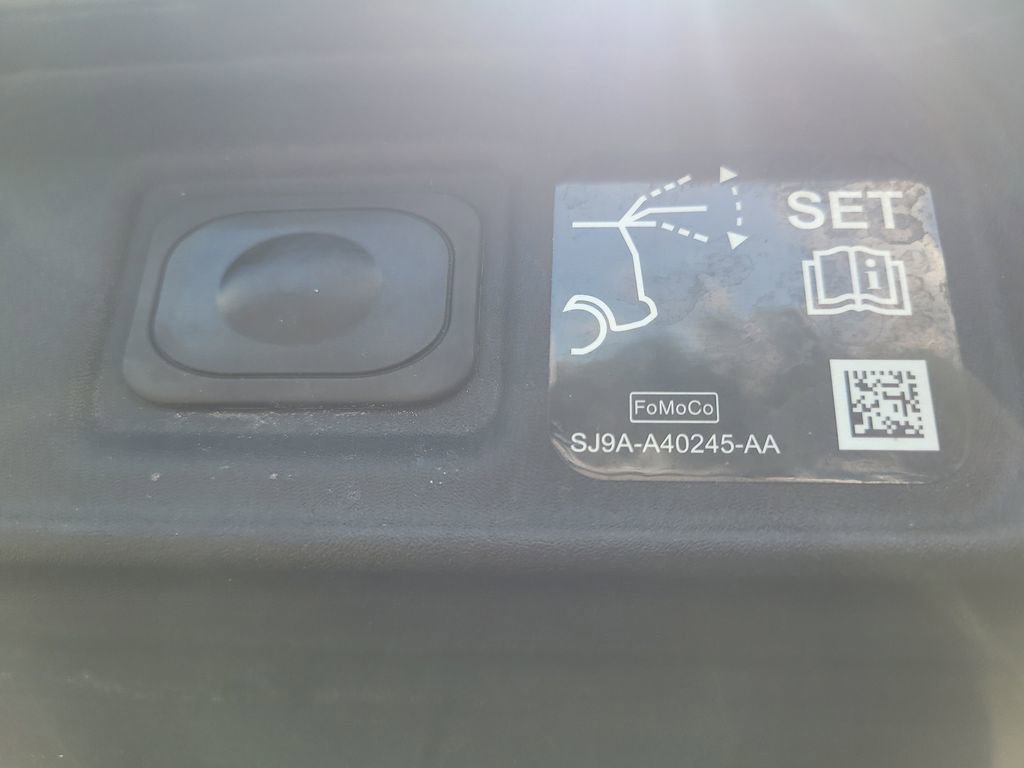 Certified 2025 Ford Mustang Mach-E Premium AWD/4WD image 8