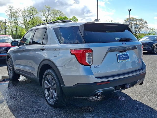 Certified 2023 Ford Explorer XLT w/ Equipment Group 202A AWD/4WD image 4