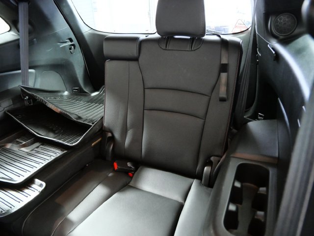 Used 2021 Honda Pilot Black Edition image 15