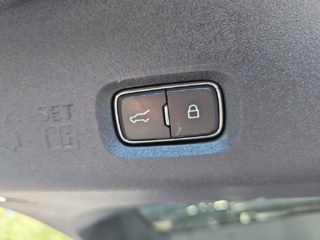 Certified 2025 Ford Expedition Max Active AWD/4WD image 17