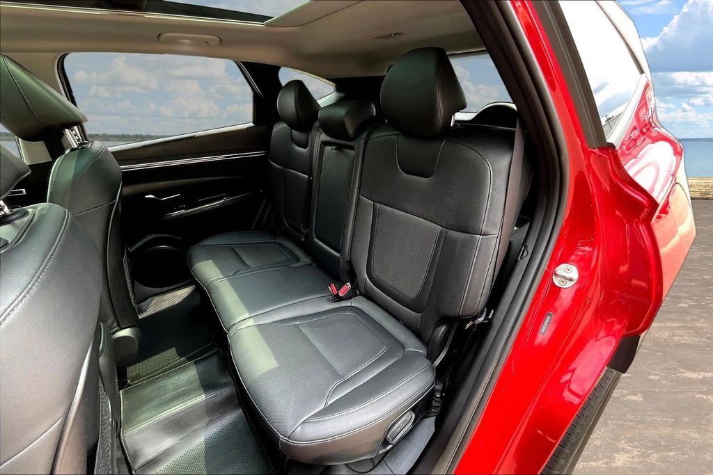 Used 2023 Hyundai Tucson Limited AWD/4WD image 24