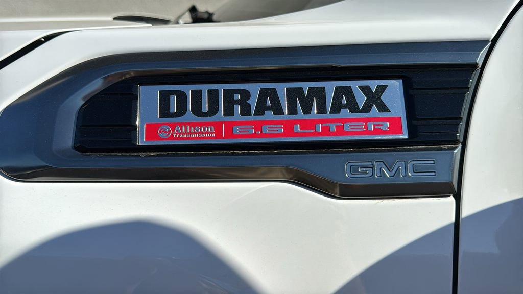 Used 2023 GMC Sierra 2500 AT4 w/ AT4 Premium Plus Package image 8