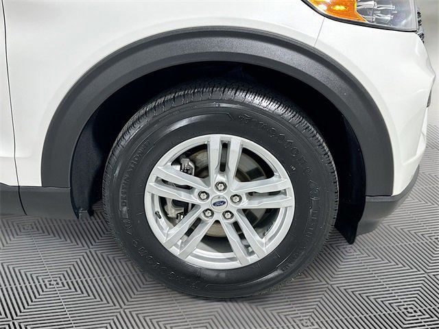 Certified 2023 Ford Explorer XLT w/ Class IV Trailer Tow Package image 18