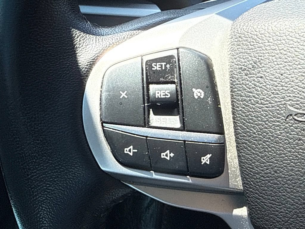 Certified 2022 Ford Explorer XLT RWD image 22