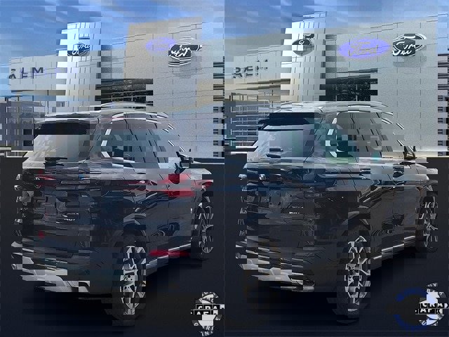 Used 2024 BMW X5 xDrive40i w/ Premium Package image 3