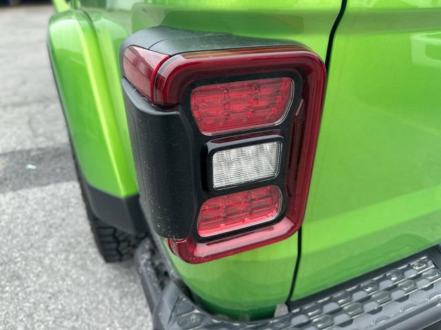 Used 2025 Jeep Gladiator Mojave image 25