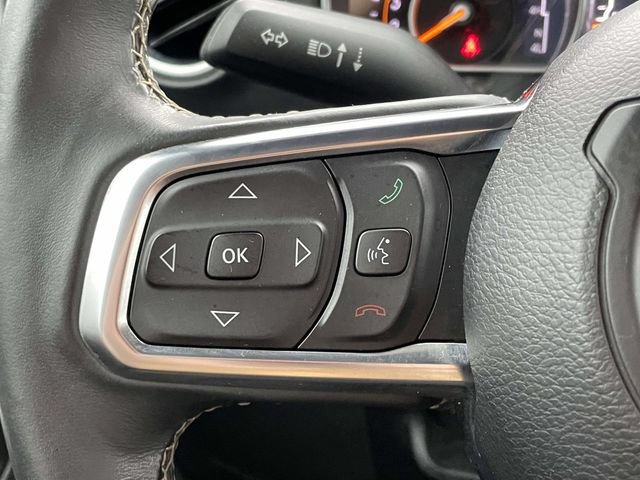 Used 2018 Jeep Wrangler Unlimited Sahara AWD/4WD image 19