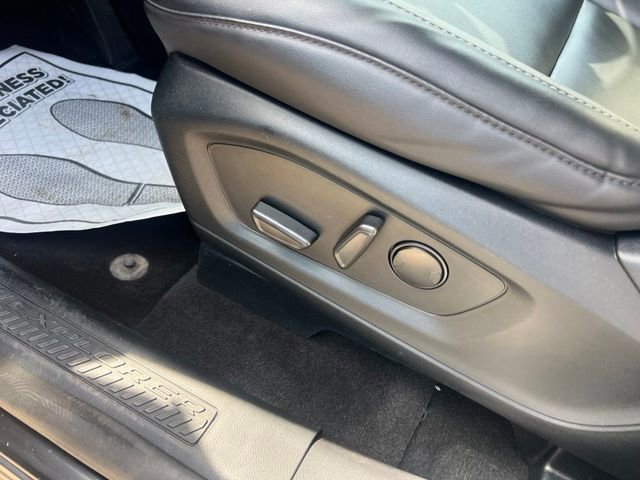 Certified 2023 Ford Explorer XLT w/ Equipment Group 202A AWD/4WD image 19