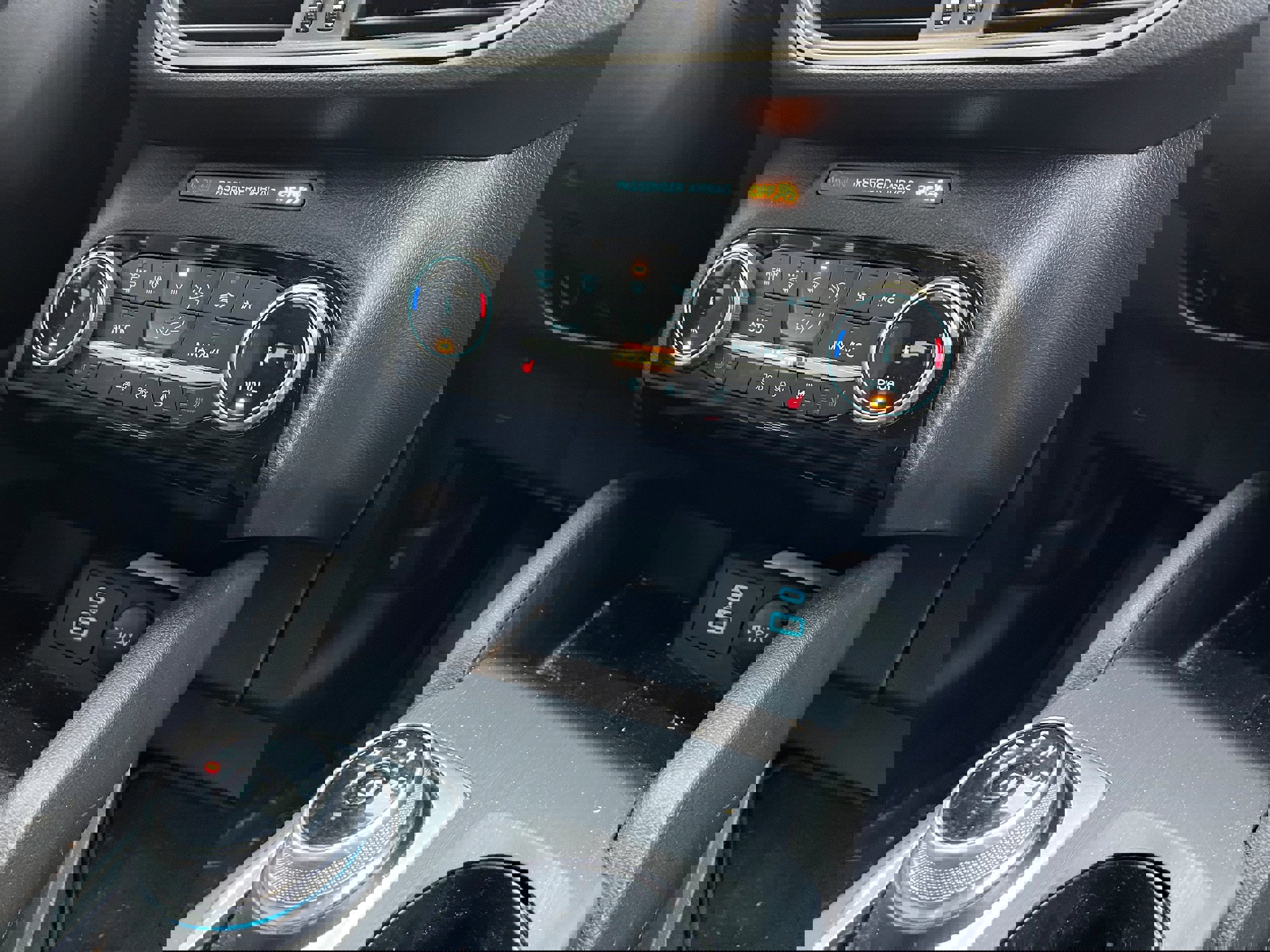 Certified 2022 Ford Escape SE w/ Convenience Package image 16