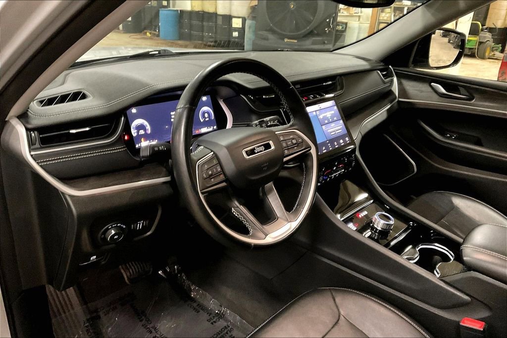 Used 2021 Jeep Grand Cherokee L Limited image 13