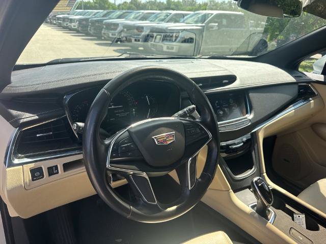 Used 2019 Cadillac XT5 FWD image 8