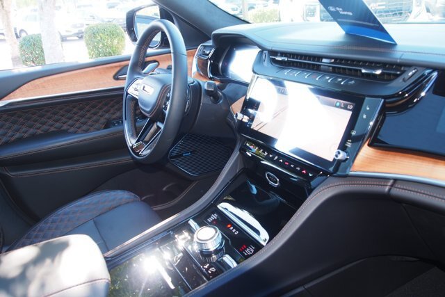 Used 2026 Jeep Grand Cherokee Summit AWD/4WD image 10