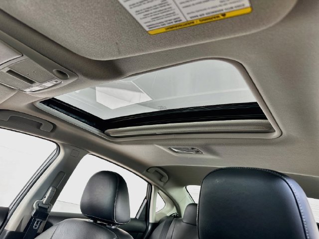Used 2019 Nissan Sentra SL FWD image 5