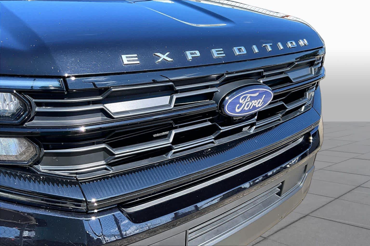 Certified 2025 Ford Expedition Active RWD image 30