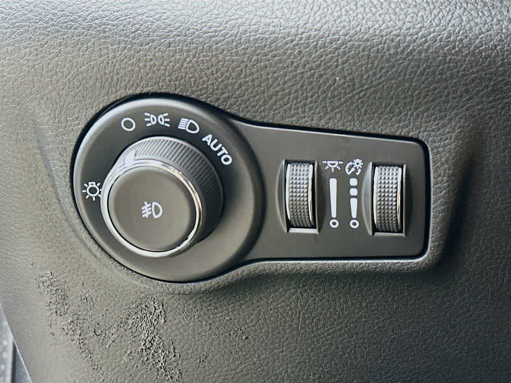 Used 2024 Jeep Compass Limited AWD/4WD image 26