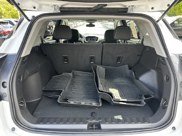 Used 2024 GMC Terrain SLE FWD image 42