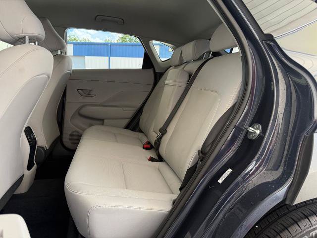Used 2024 Hyundai Kona SEL FWD image 8