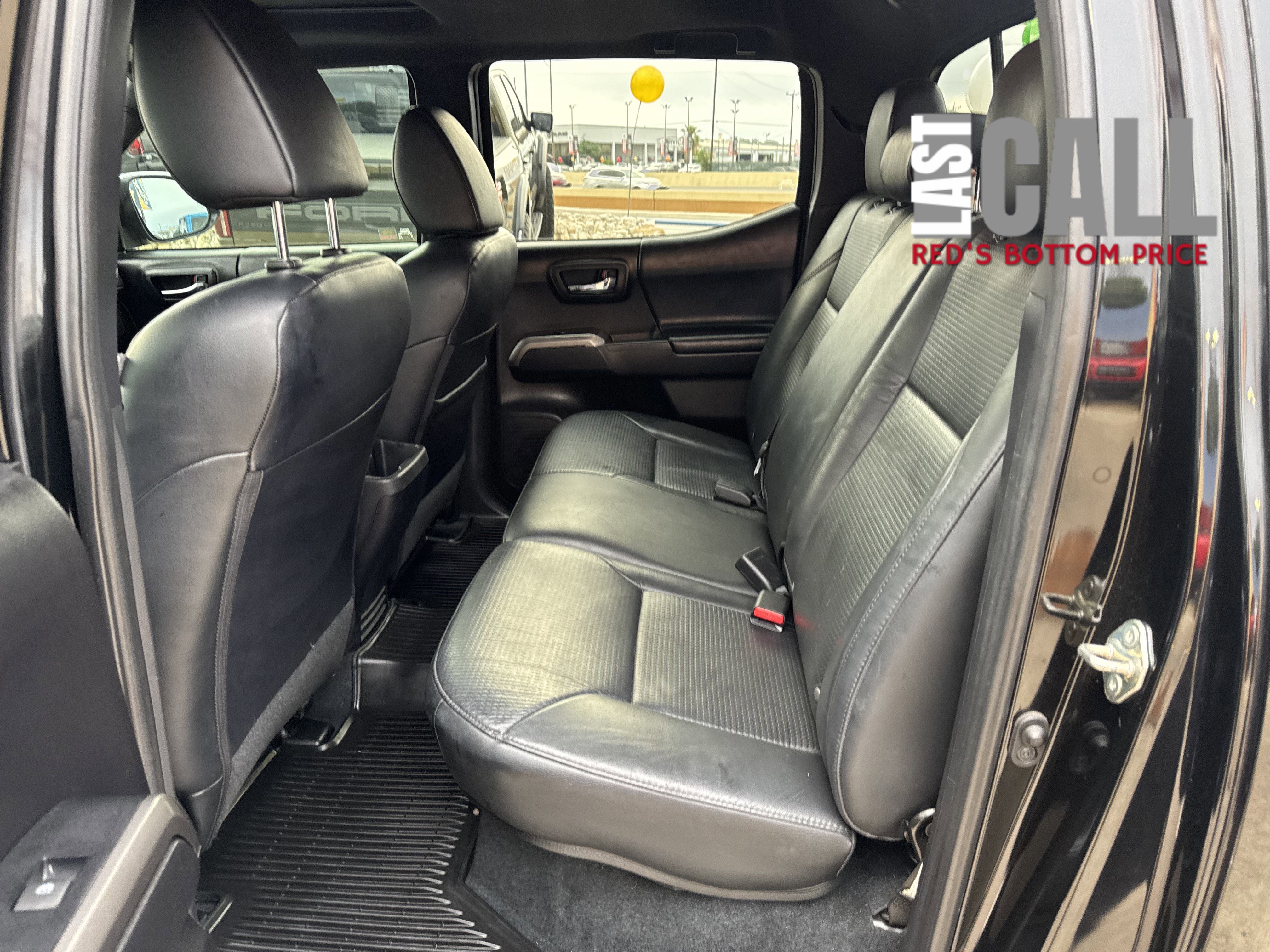 Used 2020 Toyota Tacoma Limited image 14