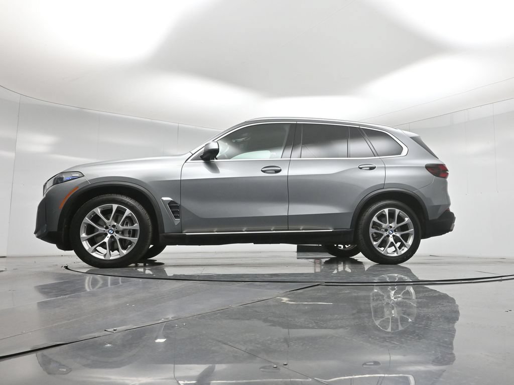 Used 2024 BMW X5 xDrive40i AWD/4WD image 55