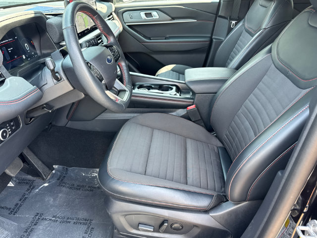 Certified 2025 Ford Explorer ST-Line AWD/4WD image 11