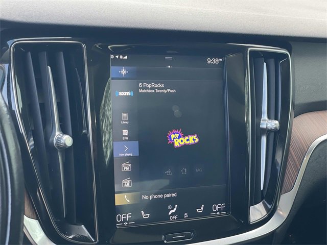 Used 2020 Volvo S60 T5 Momentum w/ Premium Package image 11