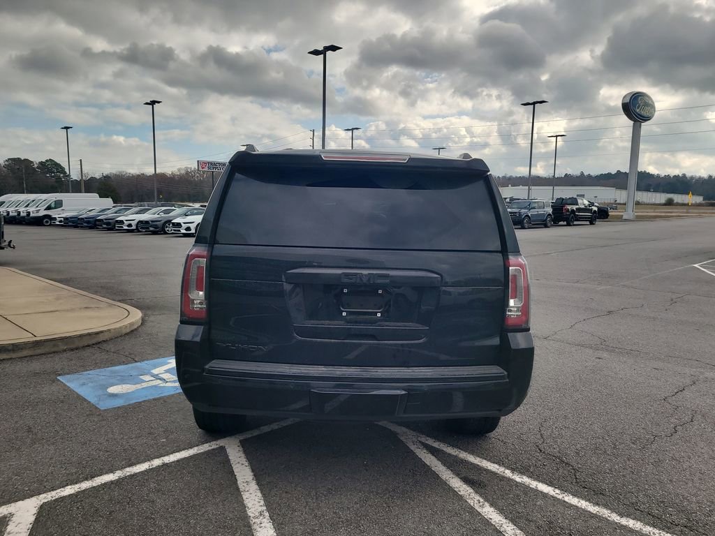 Used 2020 GMC Yukon Denali w/ Denali Premium Package image 4