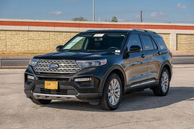 Certified 2022 Ford Explorer Limited w/ Equipment Group 301A RWD image 4