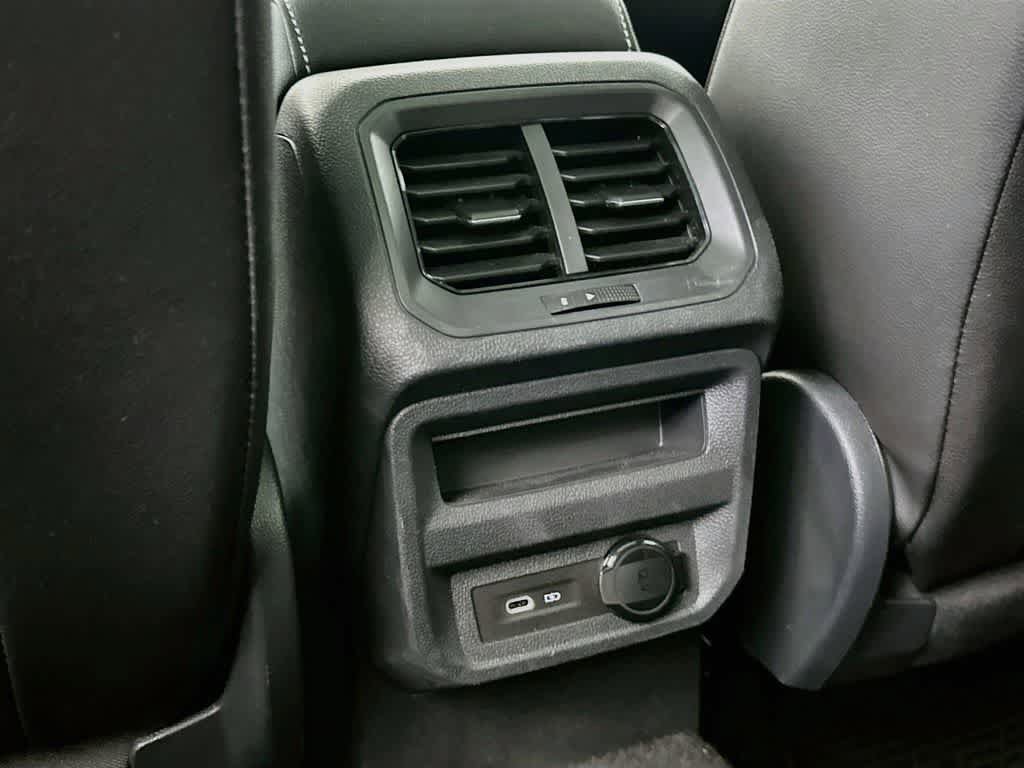 Used 2023 Volkswagen Tiguan SE R-Line AWD/4WD image 12