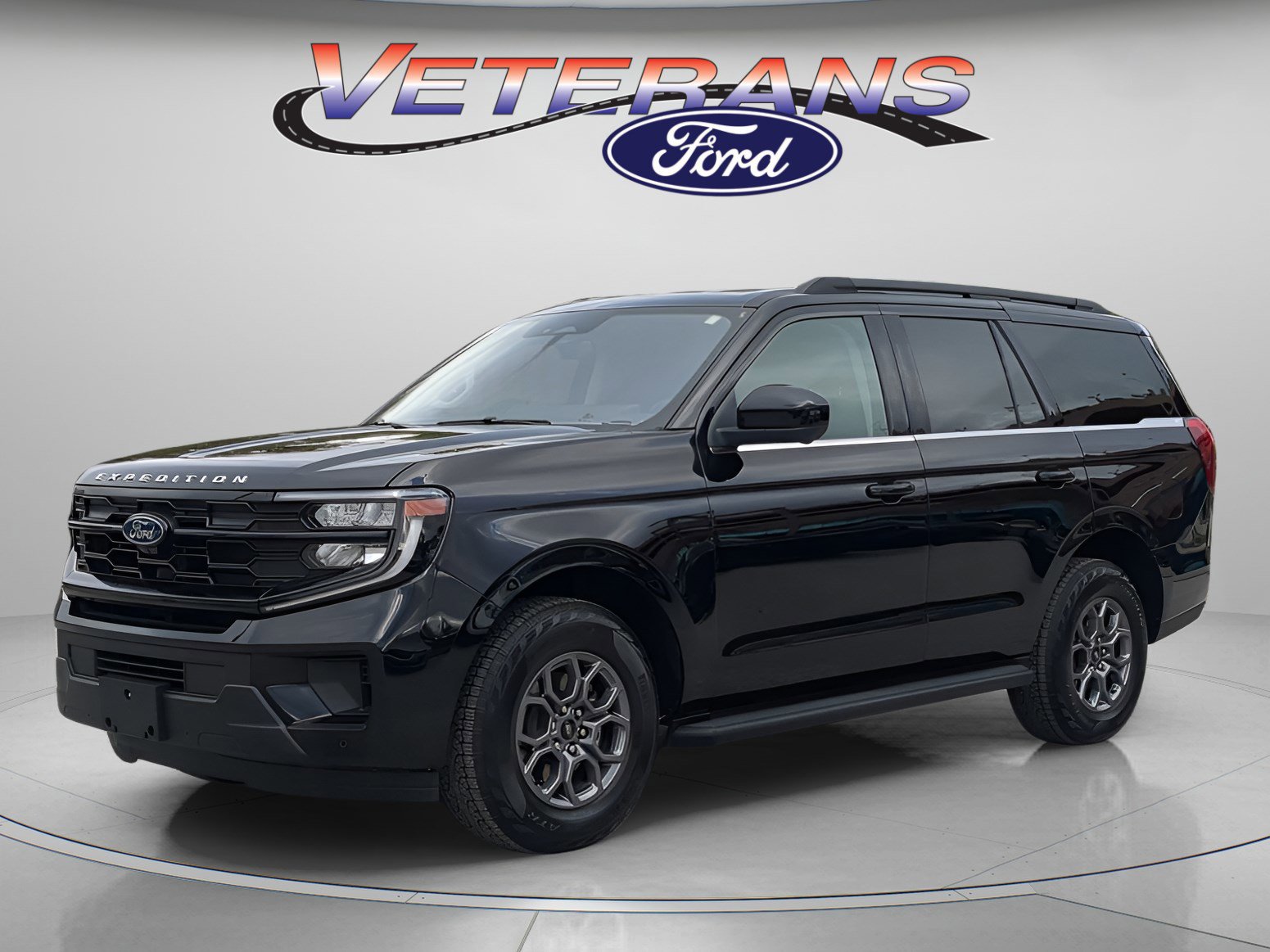 Certified 2025 Ford Expedition Active image 1