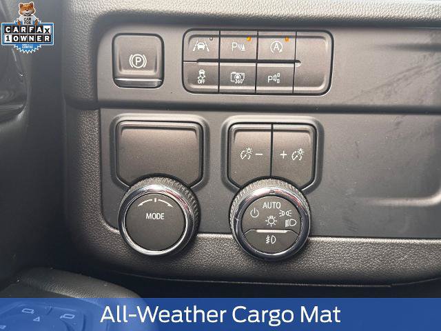 Used 2026 Chevrolet Suburban RST w/ Comfort Package RWD image 24