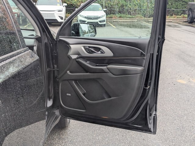 Used 2021 Chevrolet Traverse RS image 35