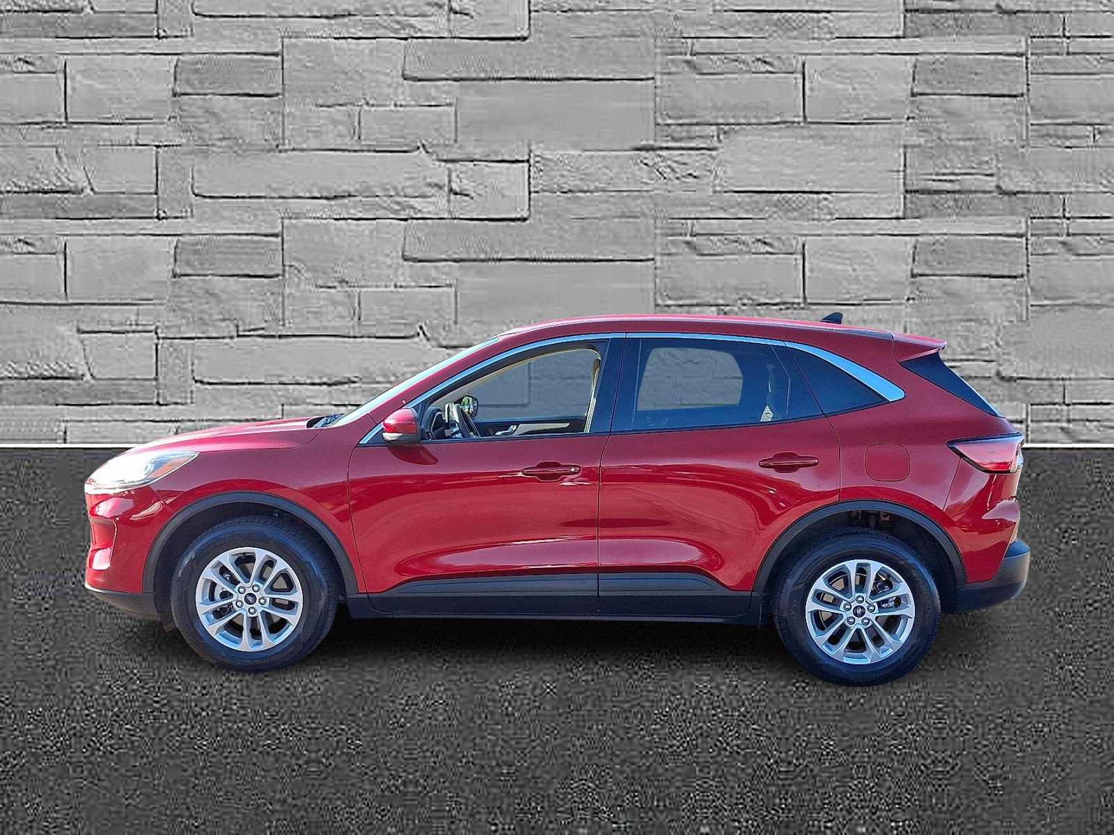 Certified 2020 Ford Escape SE image 6