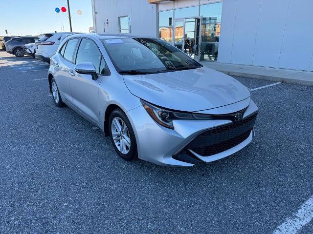 Used 2022 Toyota Corolla SE w/ SE Preferred Package image 2