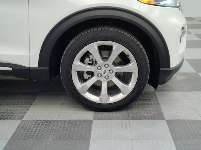 Certified 2020 Ford Explorer Platinum w/ Premium Technology Package AWD/4WD image 13