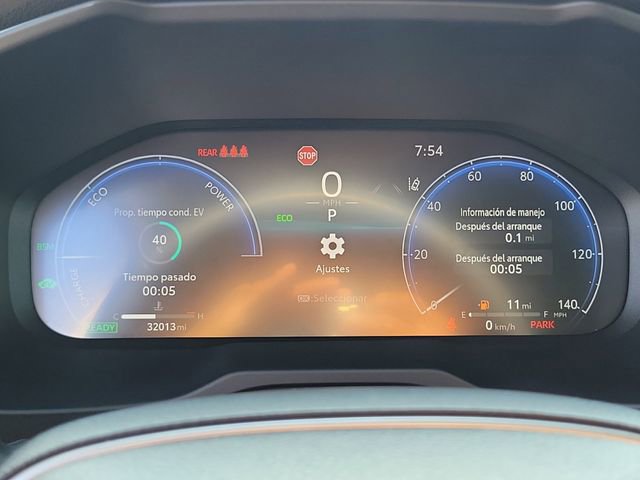 Used 2023 Toyota RAV4 Limited AWD/4WD image 23