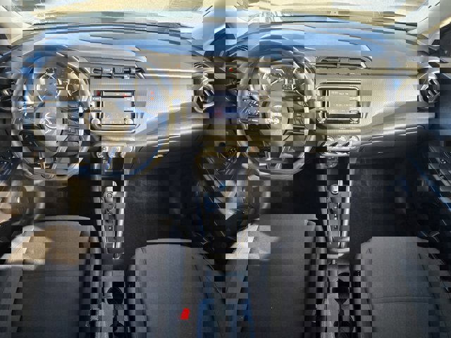 Used 2024 Nissan Kicks S image 12