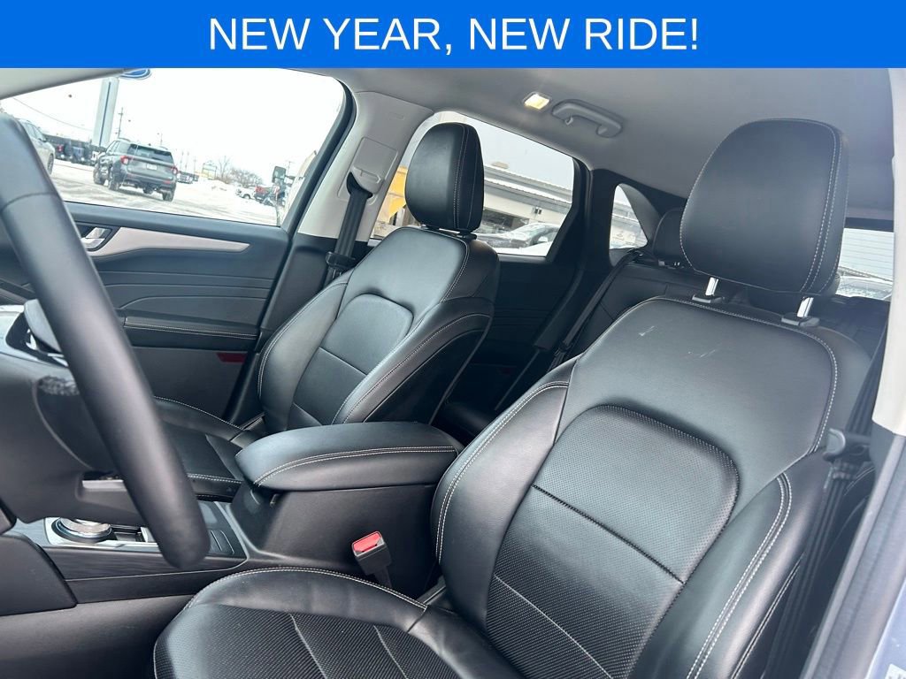Certified 2022 Ford Escape SEL image 17