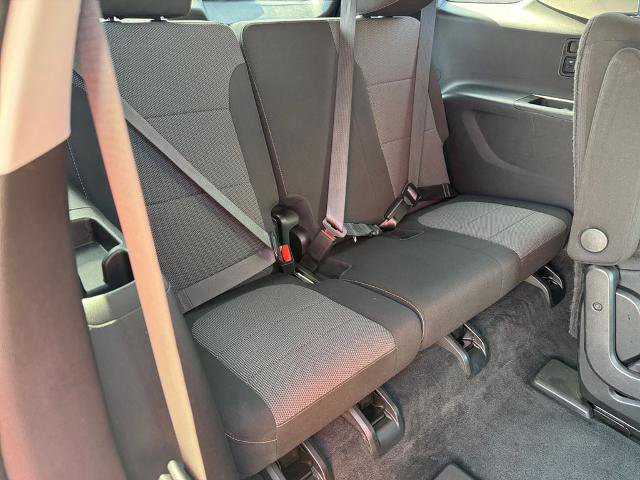 Used 2021 Chevrolet Traverse LT image 8