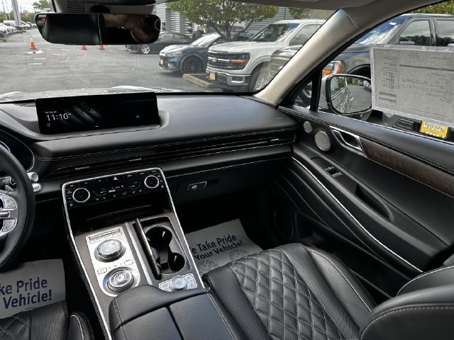 Used 2023 Genesis GV80 3.5T AWD/4WD image 17